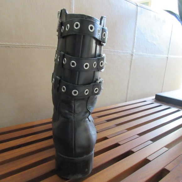 💕SALE - Adrienne Vittadini Black "Trojan" Buckle Boots - Picture 3 of 9